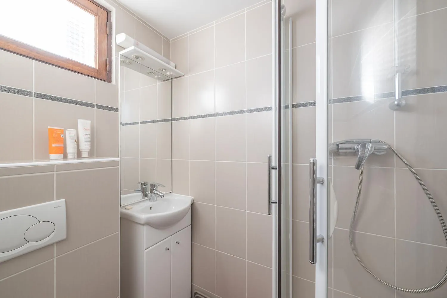Alpe Two - Sea And Mountain Pleasure 12P- Pieds Des Pistes- Centre - Jacuzzi - Sauna - 5 Chambres - 5 Salle De Bains Alpe d'Huez 0*,  France